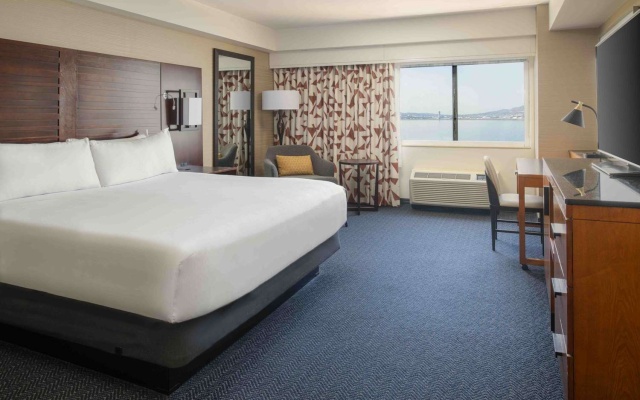 Standard Double room with bay view