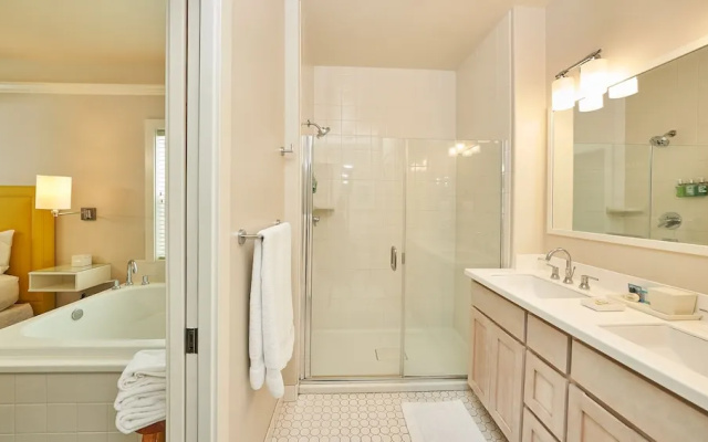 Double Suite