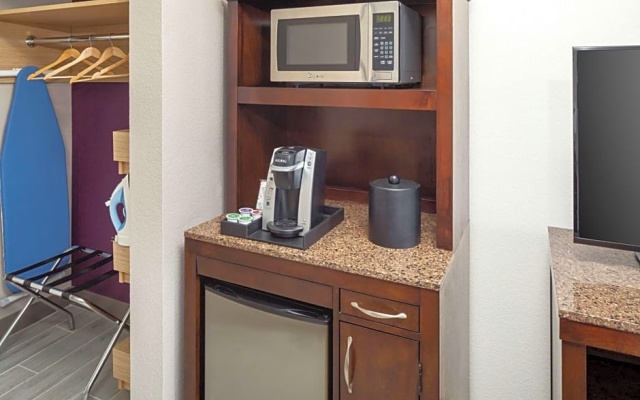 Standard Suite