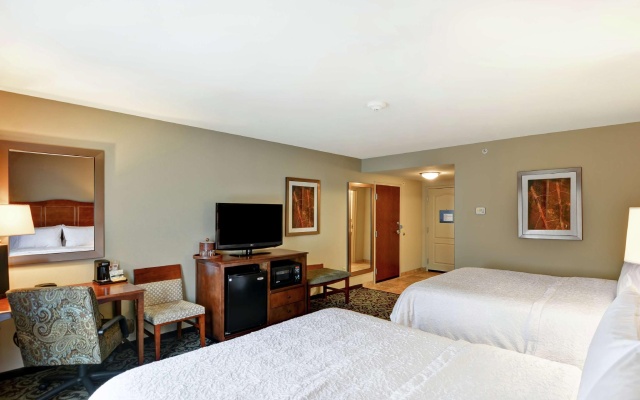 Premium Quadruple Studio