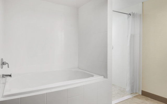 1 Bedroom Double Suite