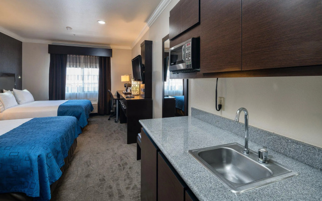 Twin Suite
