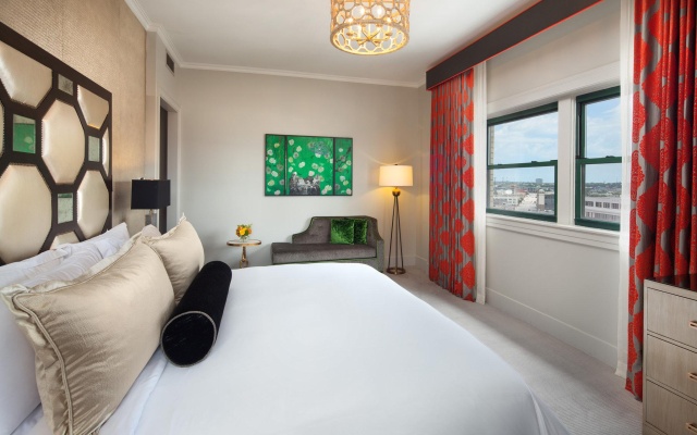 3 Bedrooms Presidential Suite with garden view