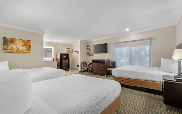 Standard Sextuple room