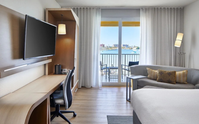 Standard Double room with water view