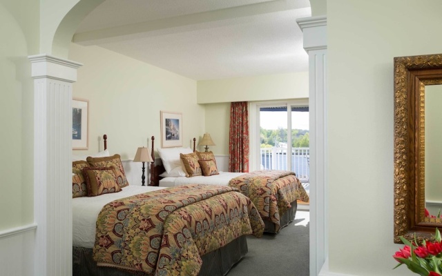 Deluxe Quadruple room with balcony