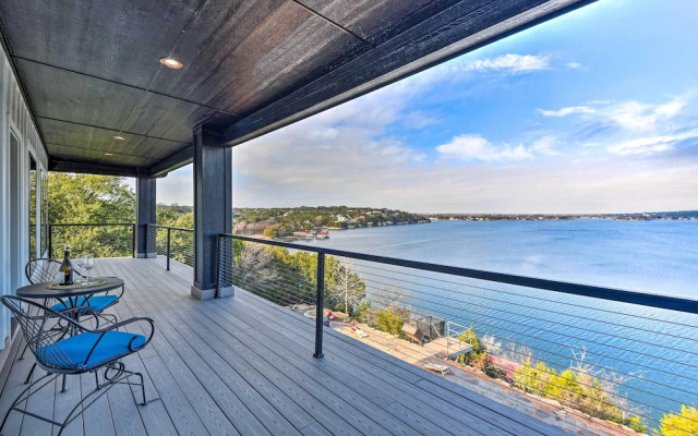 3 Bedrooms Cottage with balcony