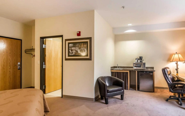 2 Bedrooms Suite
