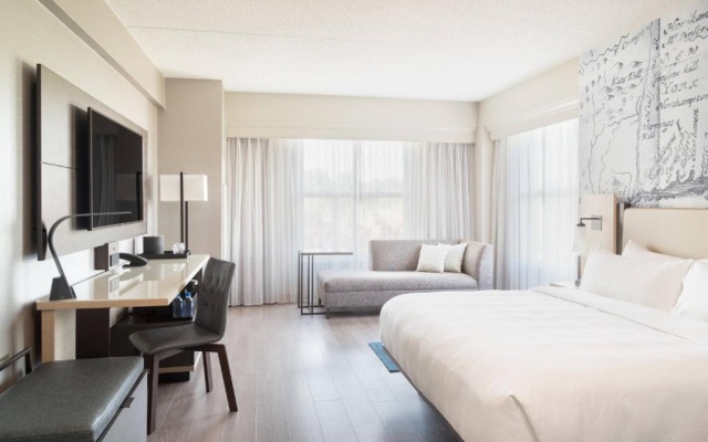 Standard Double room with partial view