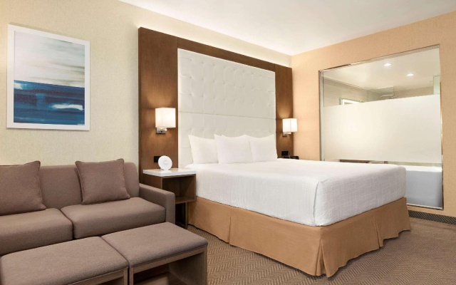 Deluxe Double Suite