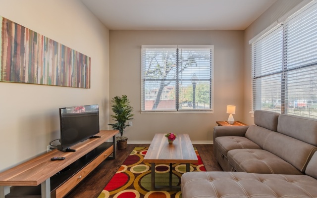 1 Bedroom Apartment with balcony