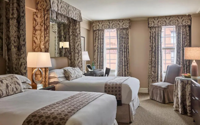 Deluxe Quadruple room