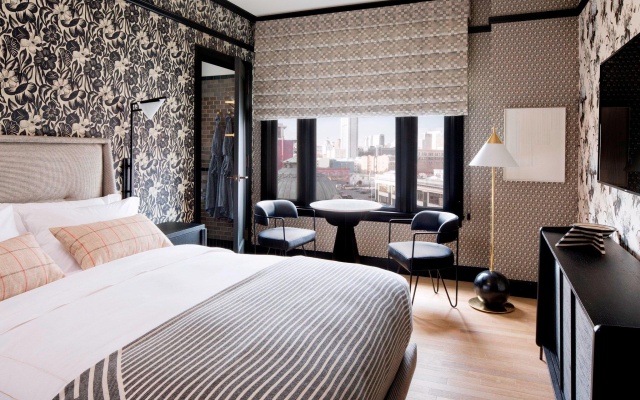Deluxe Double room with city view