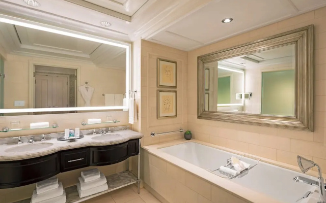 1 Bedroom Suite