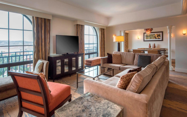 Presidential Double Suite