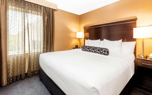 1 Bedroom Double Suite