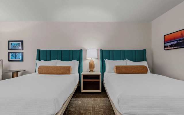 Quadruple Suite