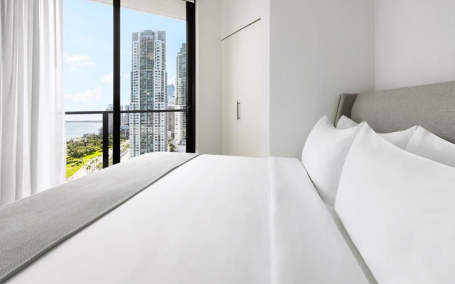 1 Bedroom Double Suite with bay view