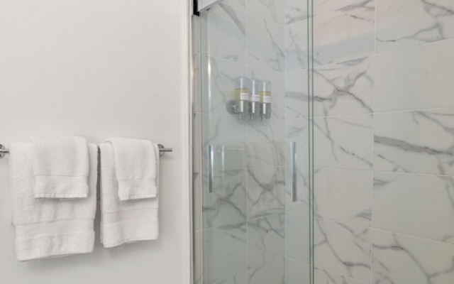 2 Bedrooms Premium Apartment