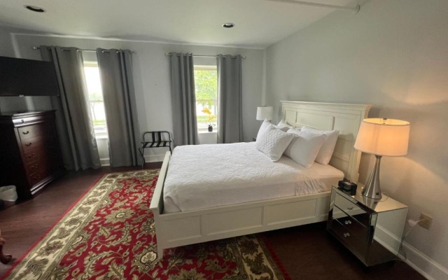Suite with river view