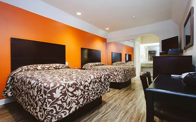 Standard Quadruple room