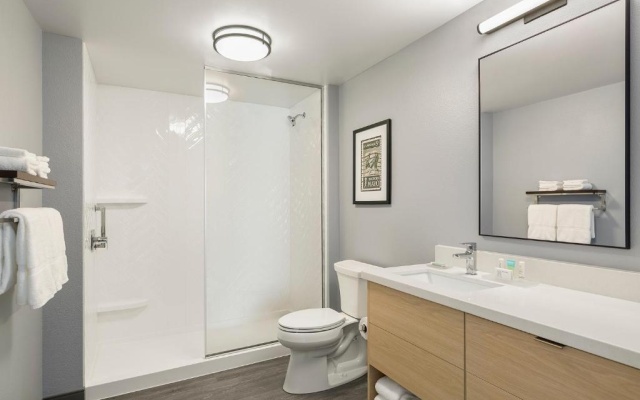 2 Bedrooms Suite