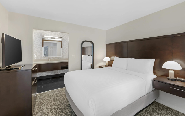 2 Bedrooms Double Suite