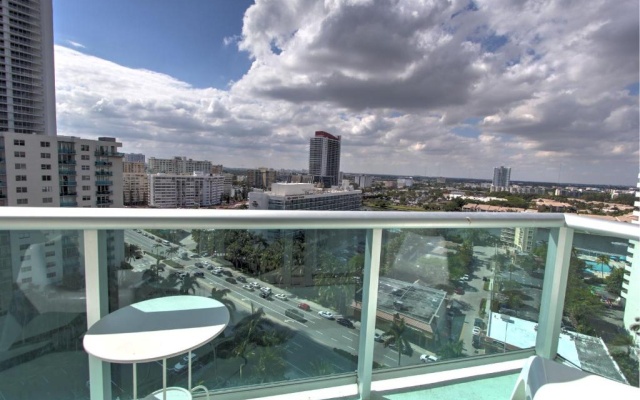 1 Bedroom Premier Apartment with city view