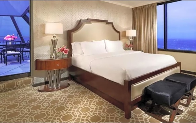 1 Bedroom Presidential Double Suite