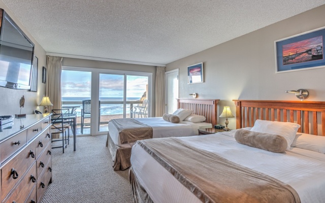Standard Quadruple room with balcony and with ocean view