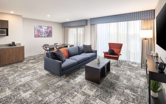 Double Suite