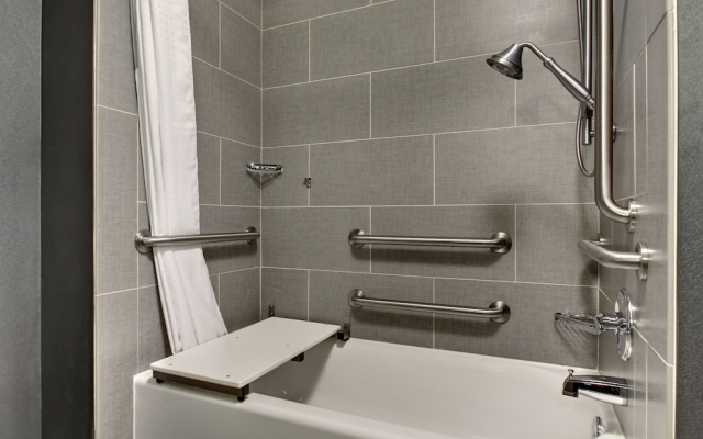 Deluxe Double Suite
