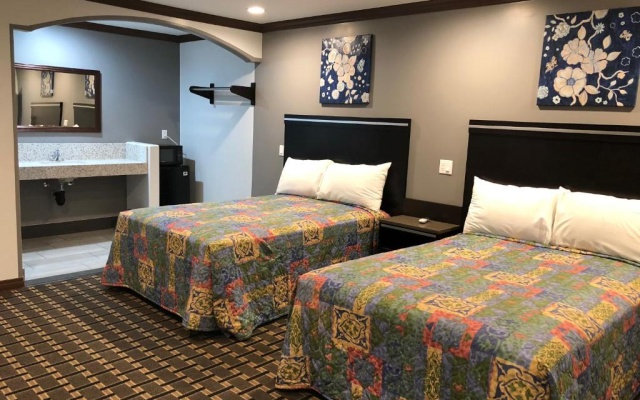 Classic Quadruple room