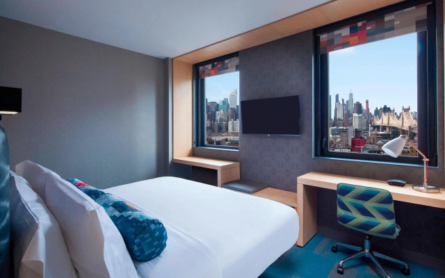 Standard Double room with city view