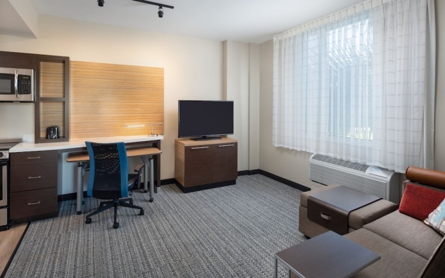 1 Bedroom Suite