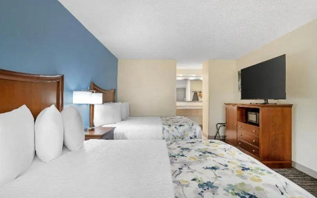 Standard Quadruple room with balcony