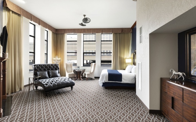Double Suite