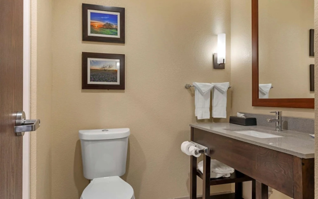 Standard Double Suite