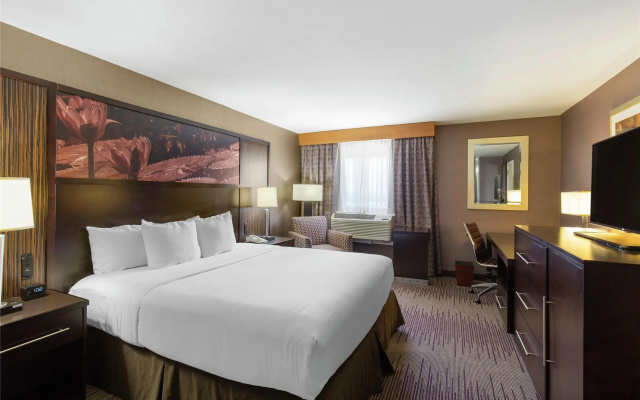Standard Double room with city view