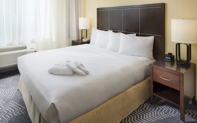 2 Bedrooms Suite