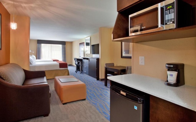2 Bedrooms Suite