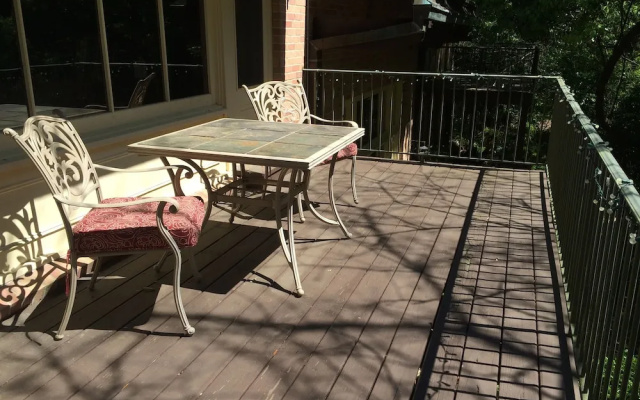 2 Bedrooms Deluxe Suite with balcony and with garden view