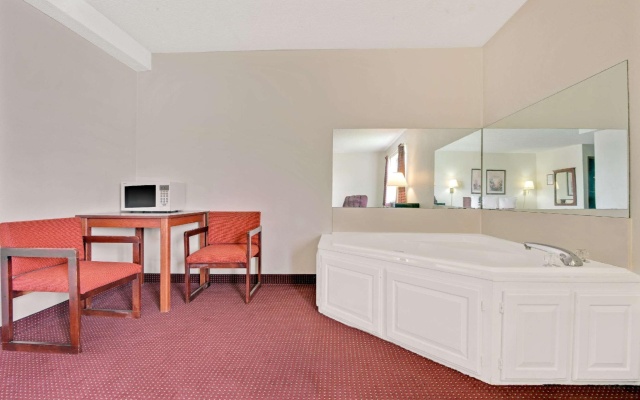 Quadruple Suite