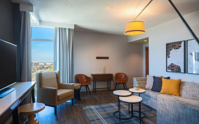 1 Bedroom Executive Double Suite