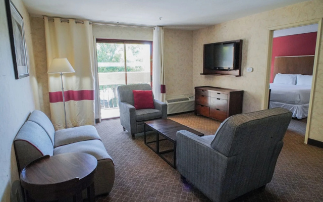 Deluxe Double Suite with balcony