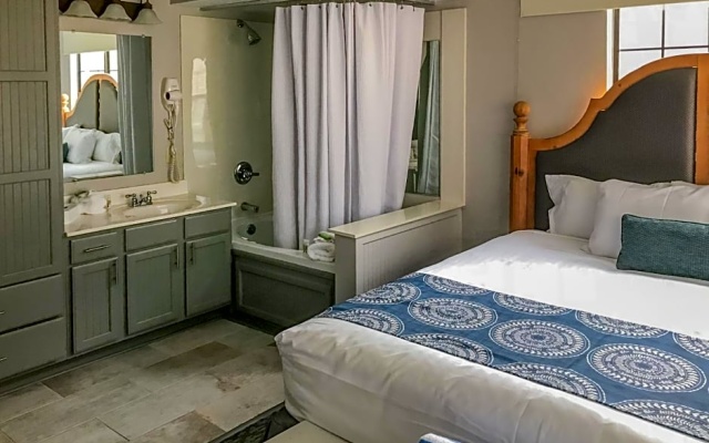 3 Bedrooms Grand Quadruple Villa