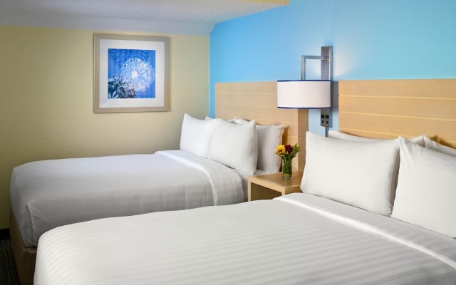 2 Bedrooms Suite with balcony