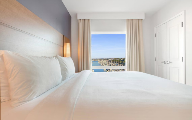 1 Bedroom Double Suite with water view