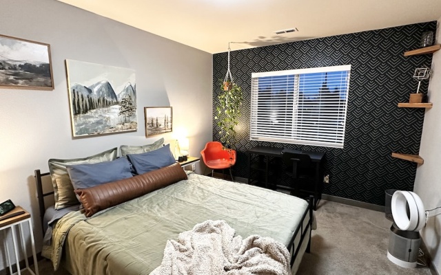 Economy room