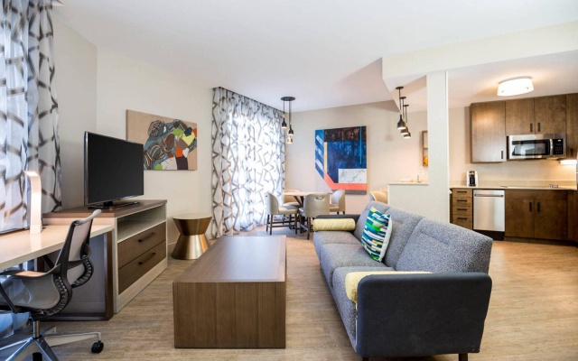 Double Suite